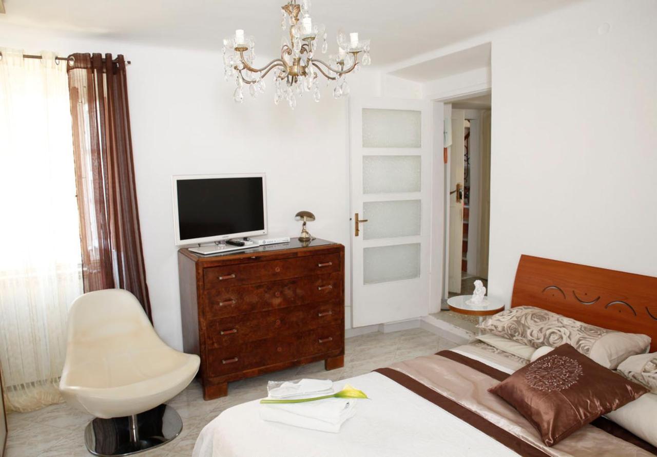 B&B Peverello Castelnuovo Magra Zewnętrze zdjęcie